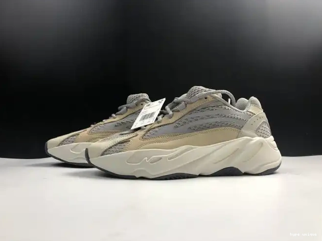 hype Cream Yeezy GY7924 V2 Adidas Boost Cream 700 0508